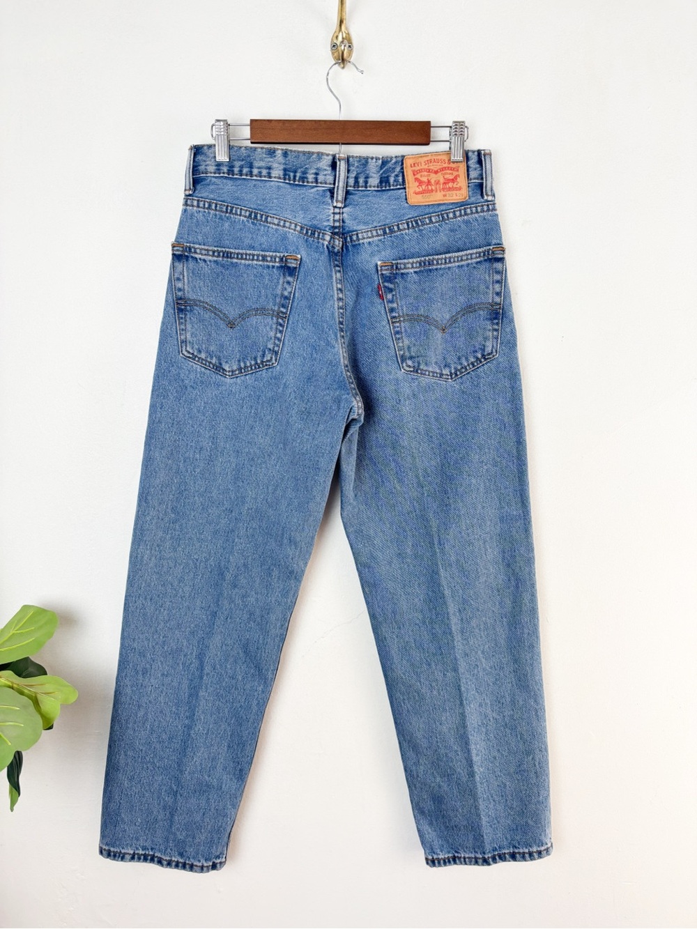 Levi’s 550 Women’s High Rise Straight Leg Jeans Sz 28